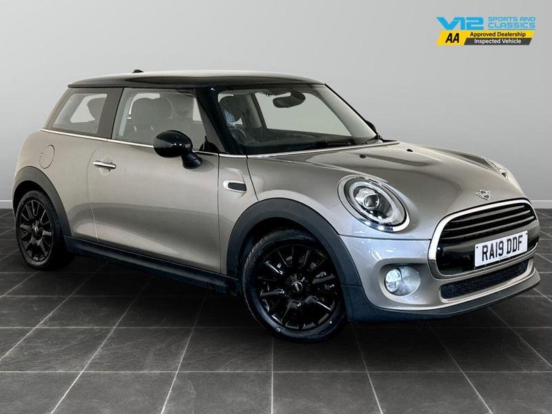 Used MINI Hatch 2019 for sale - 76738834: Photo 1