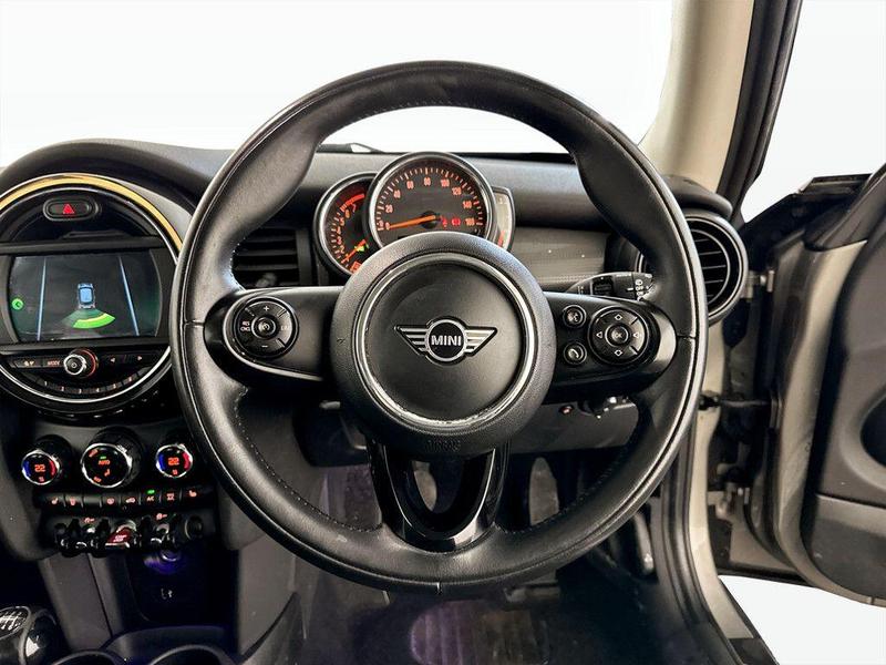 Used MINI Hatch 2019 for sale - 76738834: Photo 16