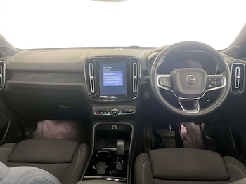 Used Volvo XC40 2022 for sale - 77490165: Photo