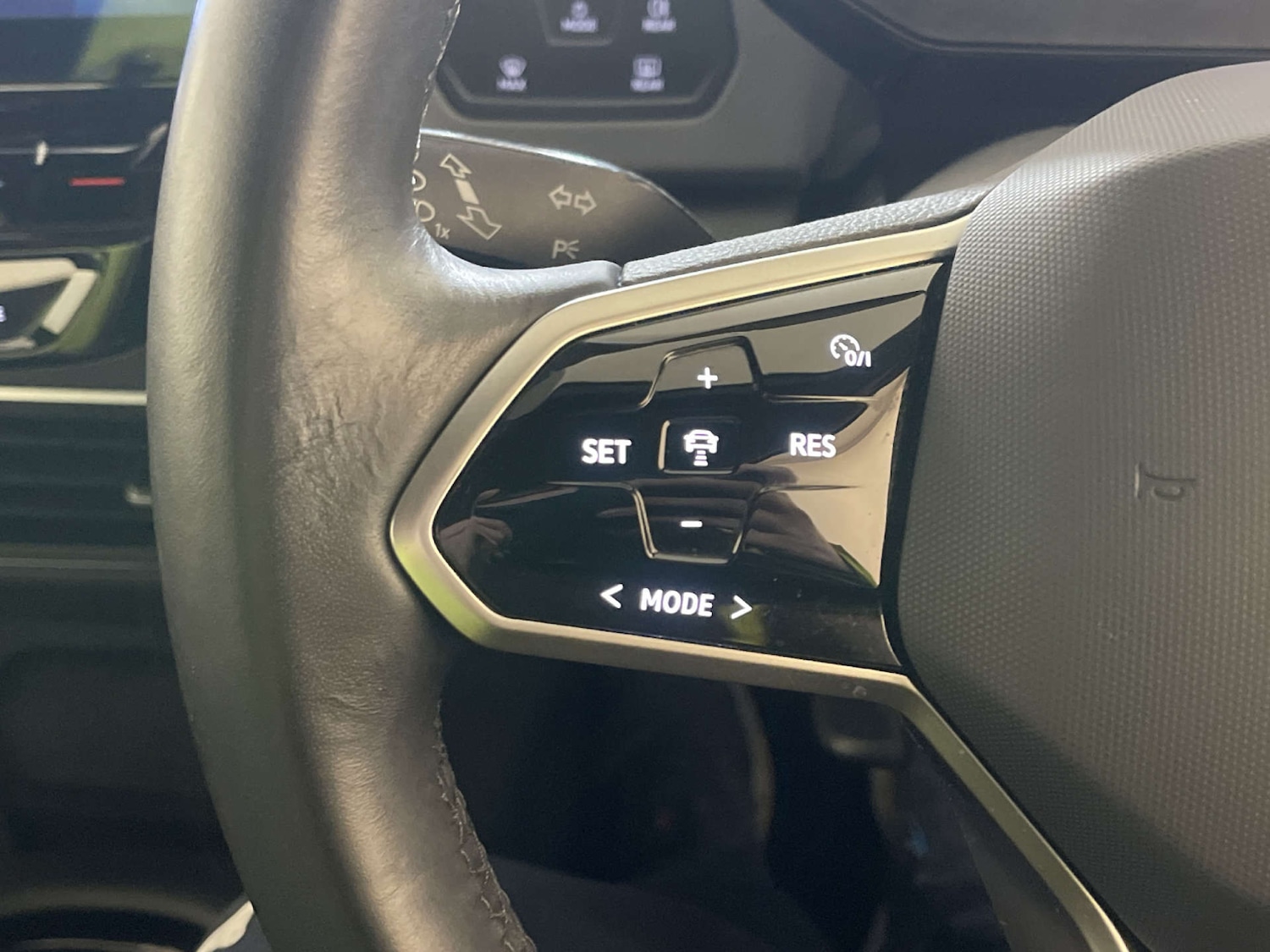 Used Volkswagen ID.3 2023 for sale - 77905885: Photo 17