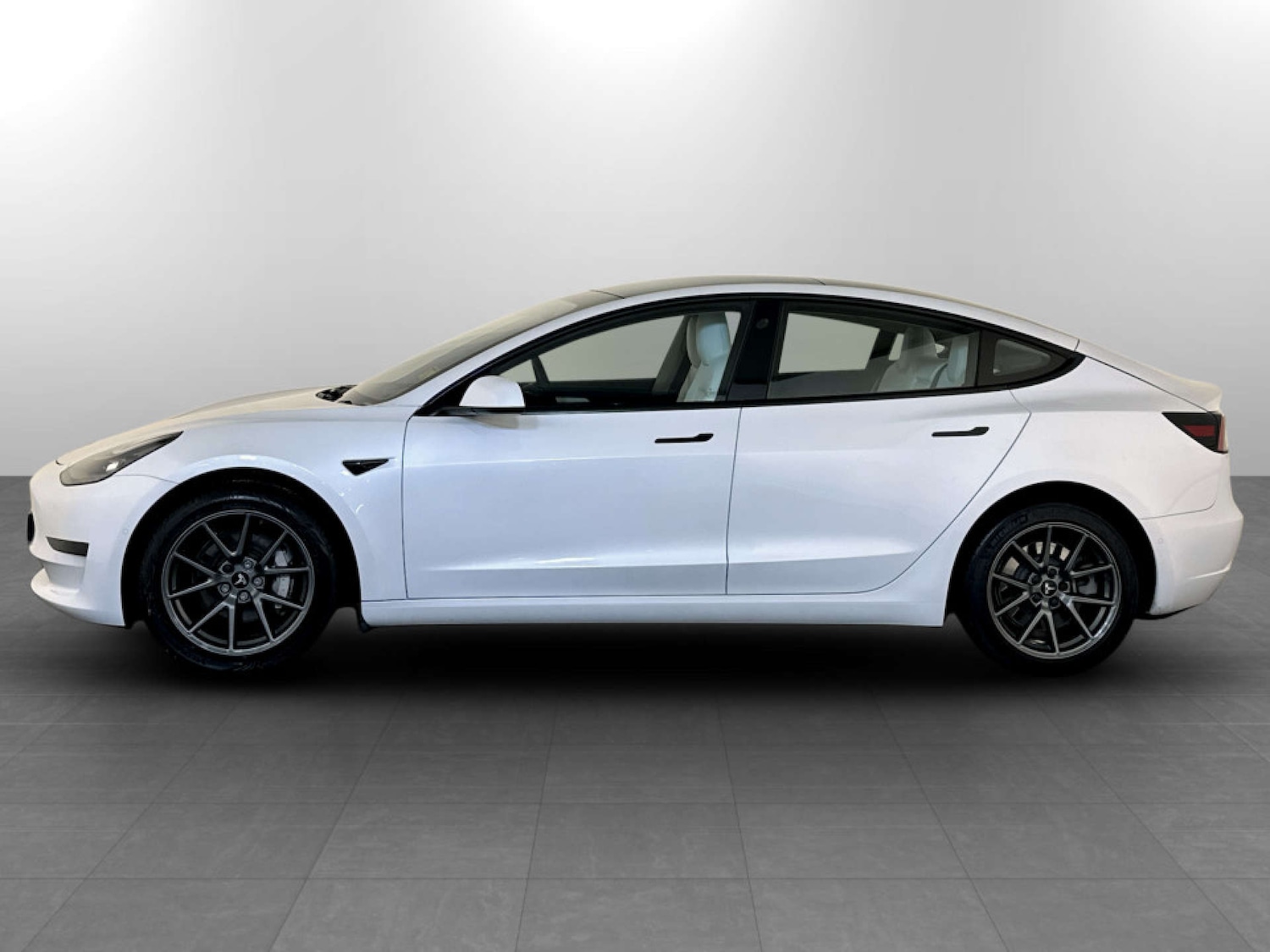 Used Tesla Model 3 2021 for sale - 77494122: Photo 7