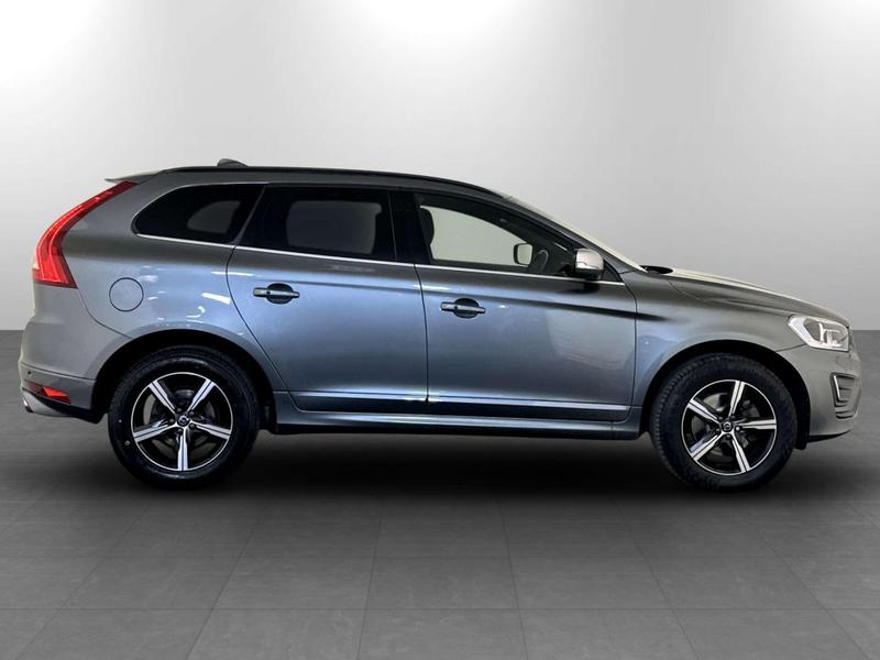 Used Volvo XC60 2017 for sale - 77048093: Photo 11