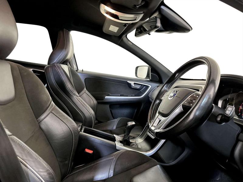 Used Volvo XC60 2017 for sale - 77048093: Photo 13