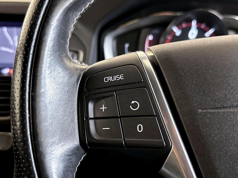 Used Volvo XC60 2017 for sale - 77048093: Photo 18