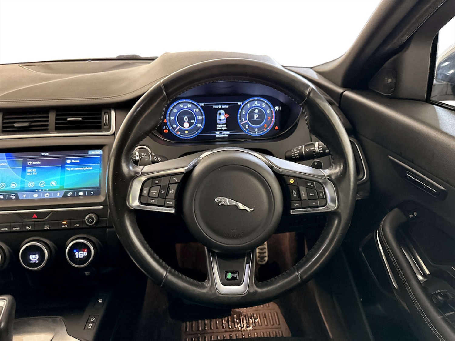 Used Jaguar E-Pace 2019 for sale - 77251456: Photo 16