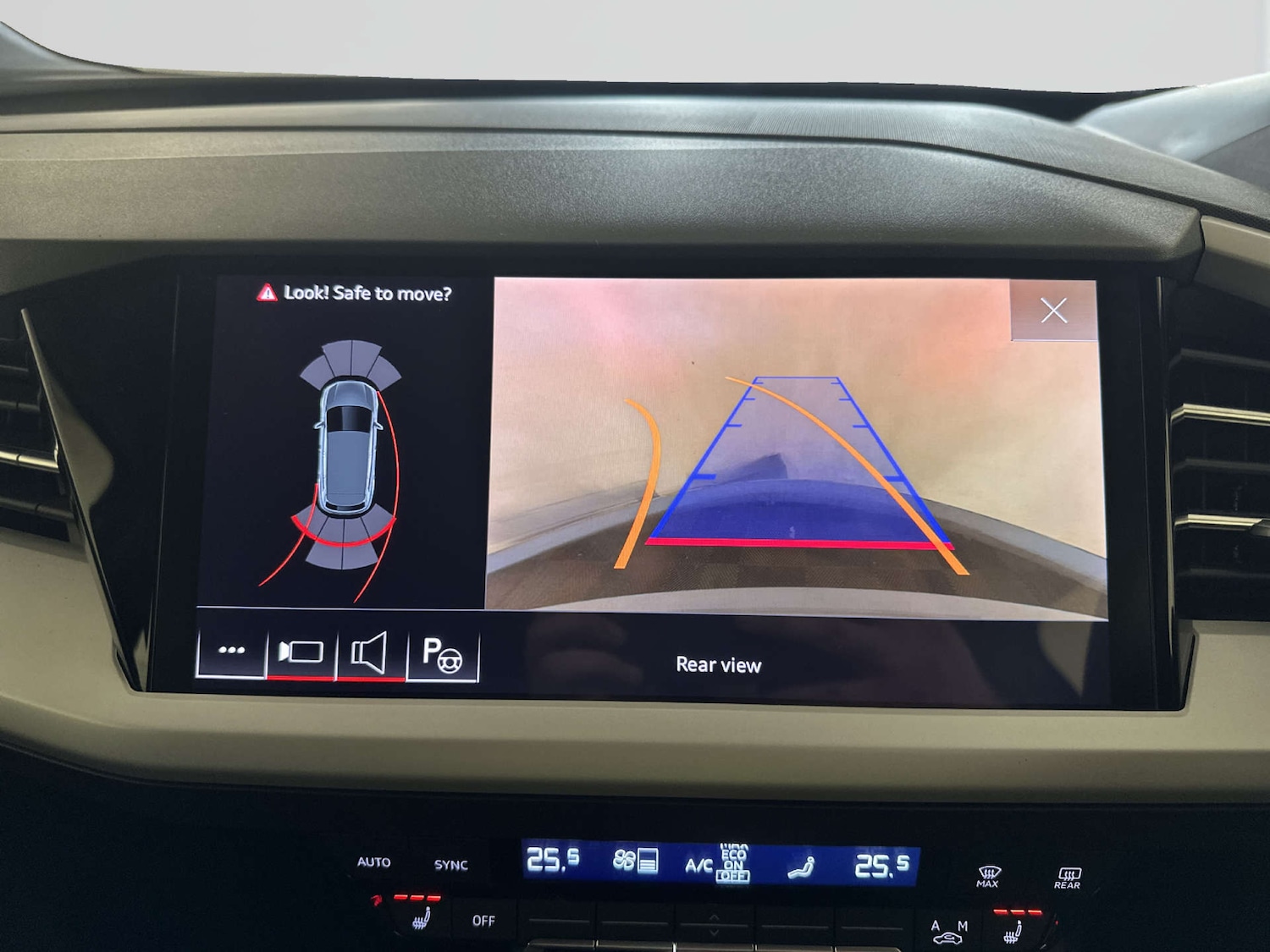 Used Audi Q4 e-tron 2023 for sale - 78083407: Photo 19