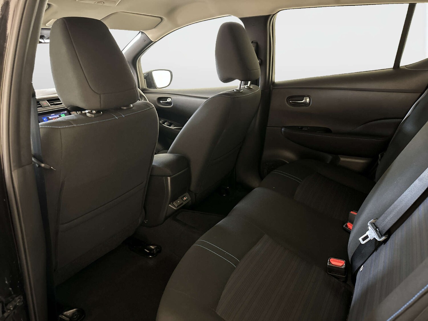 Used Nissan Leaf 2023 for sale - 77917701: Photo 13