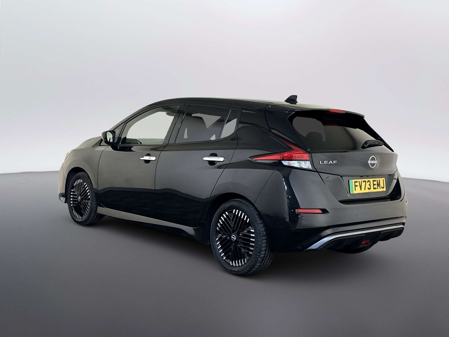 Used Nissan Leaf 2023 for sale - 77917701: Photo 8