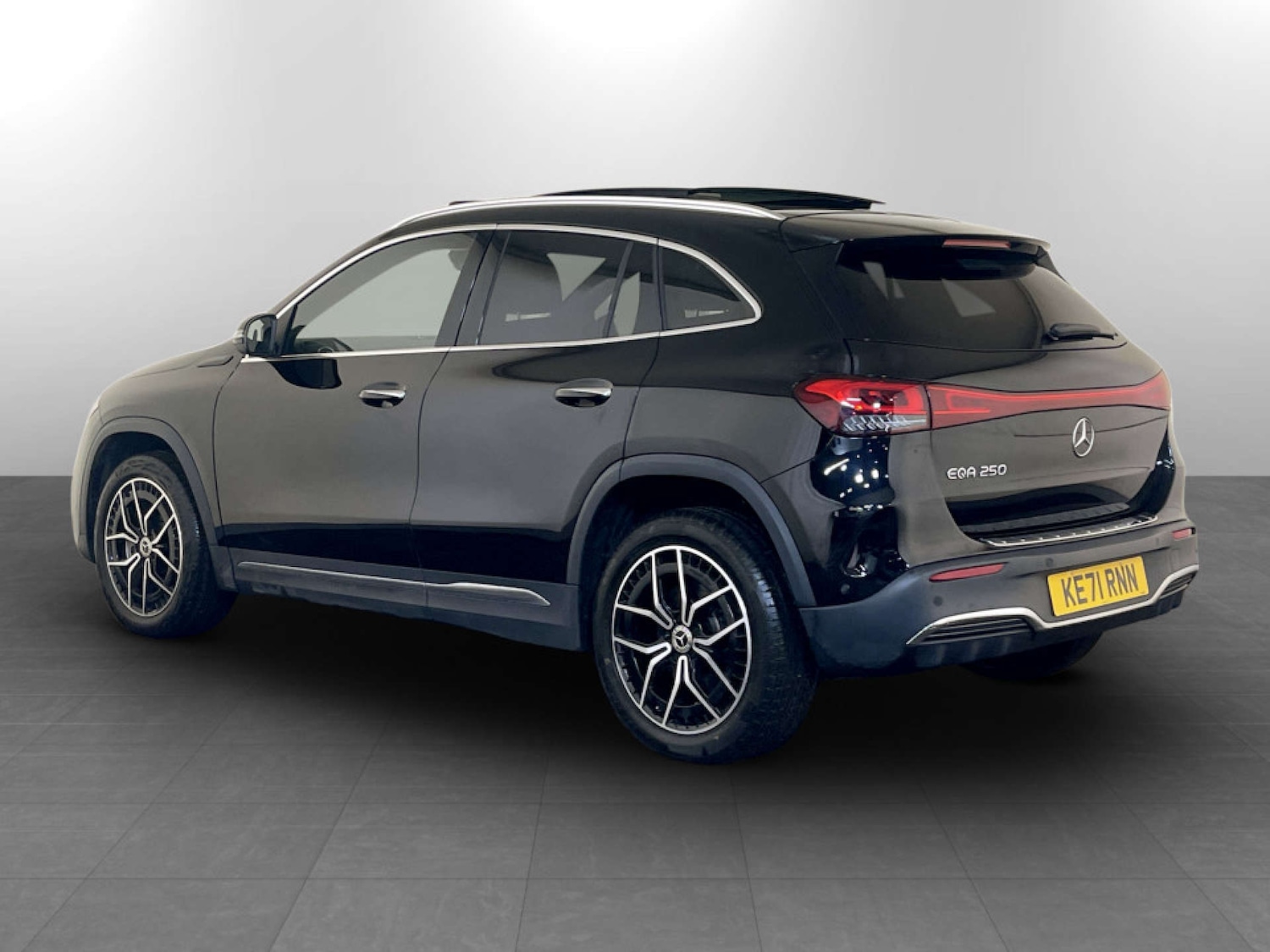 Used Mercedes-Benz EQA 2021 for sale - 77639589: Photo 8