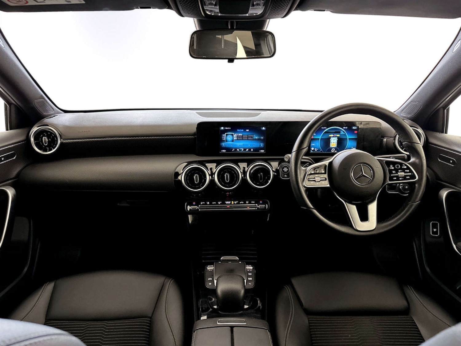 Used Mercedes-Benz A-Class 2022 for sale - 77681191: Photo 3