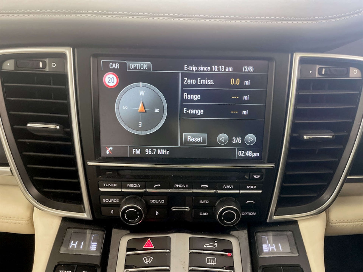 Used Porsche Panamera 2015 for sale - 77594767: Photo 23