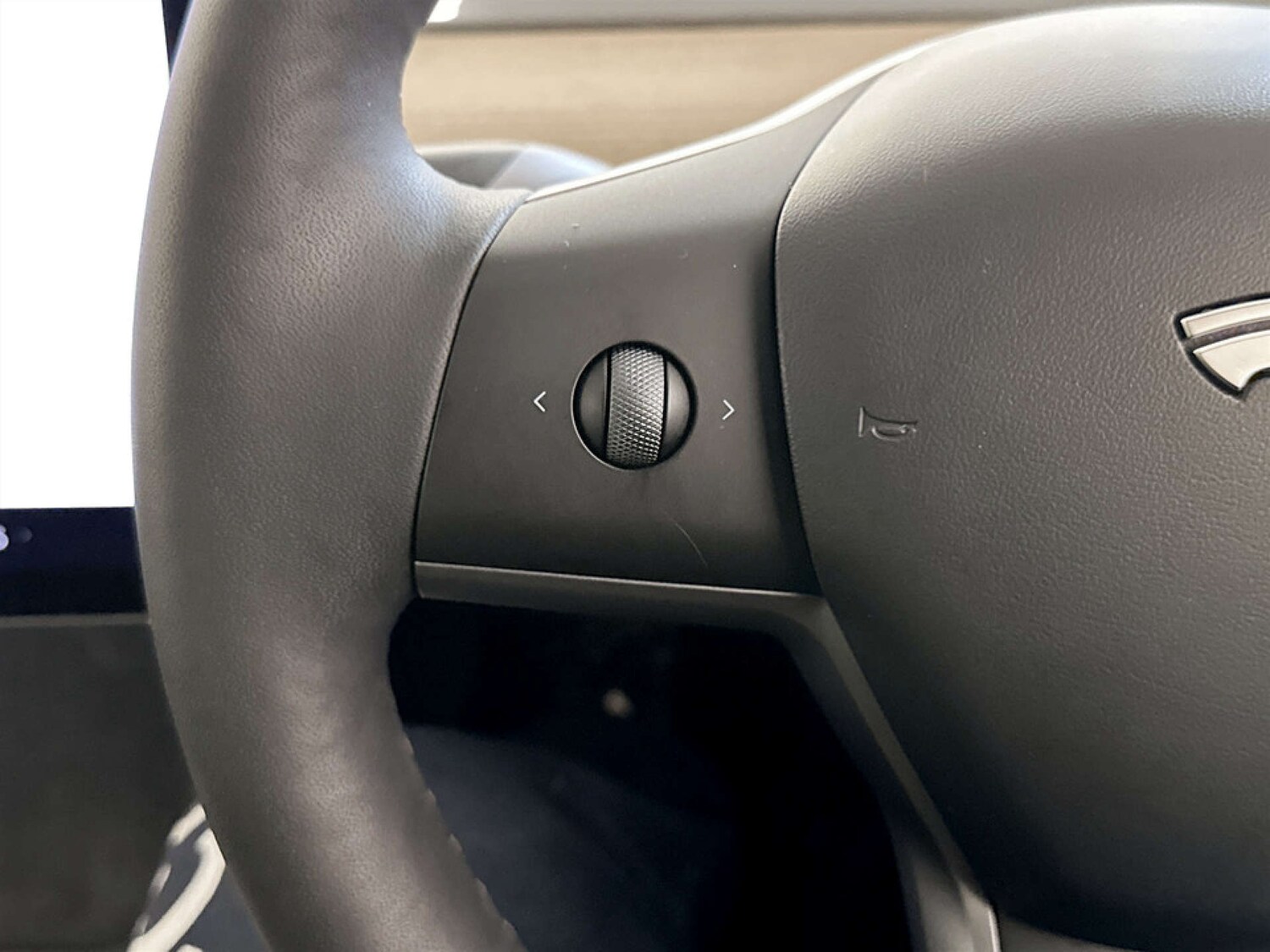 Used Tesla Model 3 2023 for sale - 77368247: Photo 18