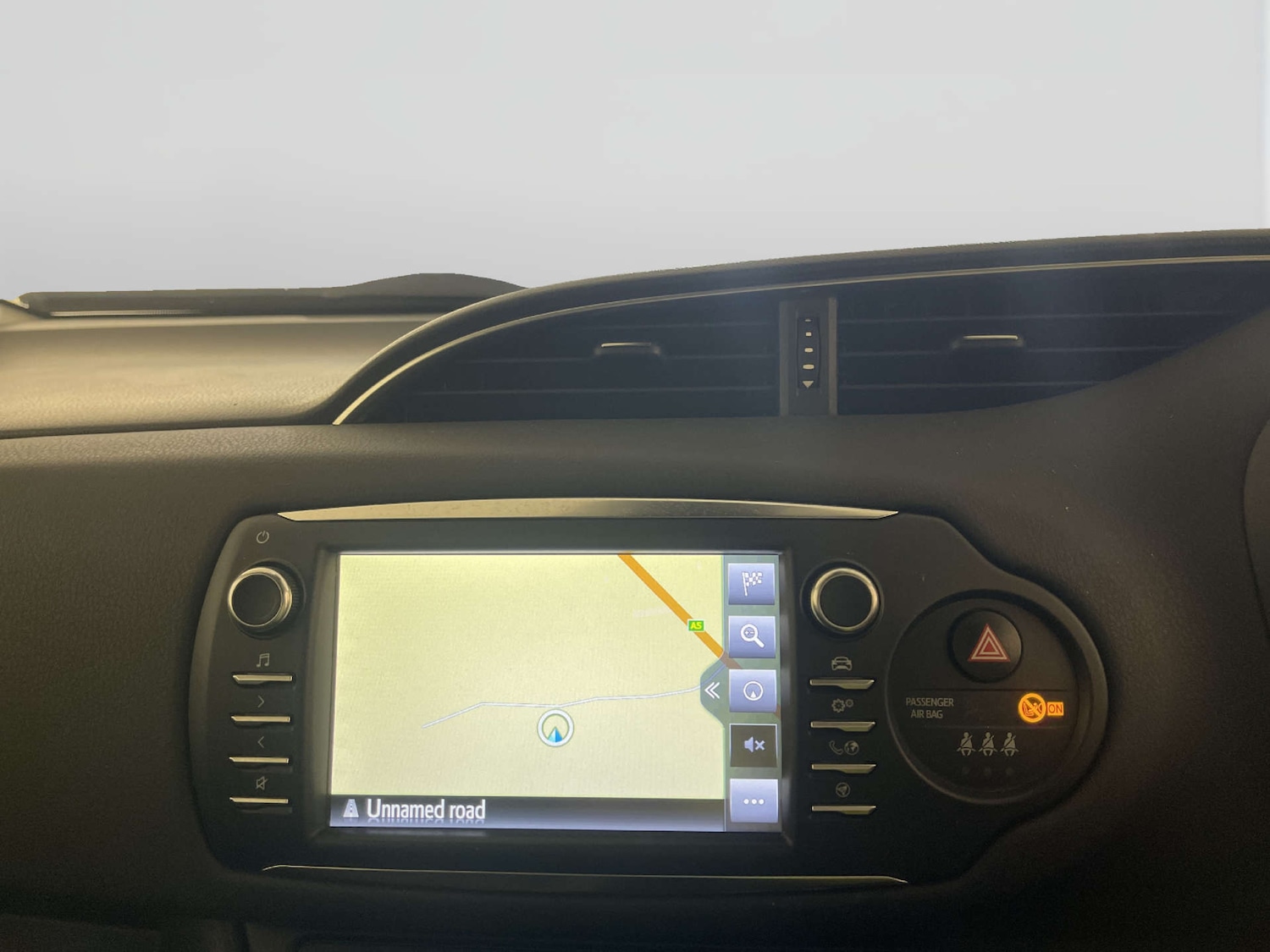 Used Toyota Yaris 2019 for sale - 78032015: Photo 19