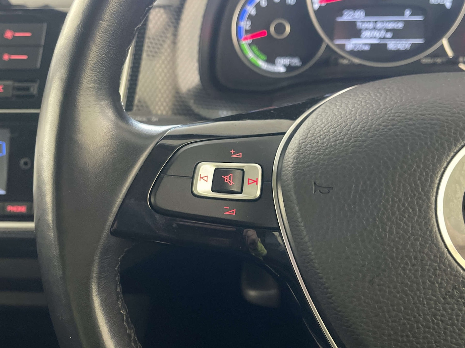 Used Volkswagen up! 2022 for sale - 78016548: Photo 17