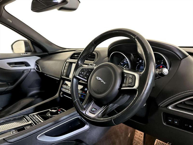 Used Jaguar F-Pace 2017 for sale - 77025799: Photo 16