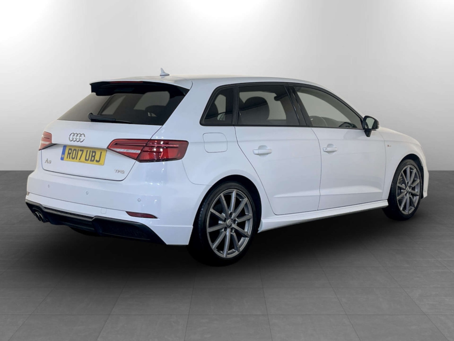 Used Audi A3 2017 for sale - 77185114: Photo 10