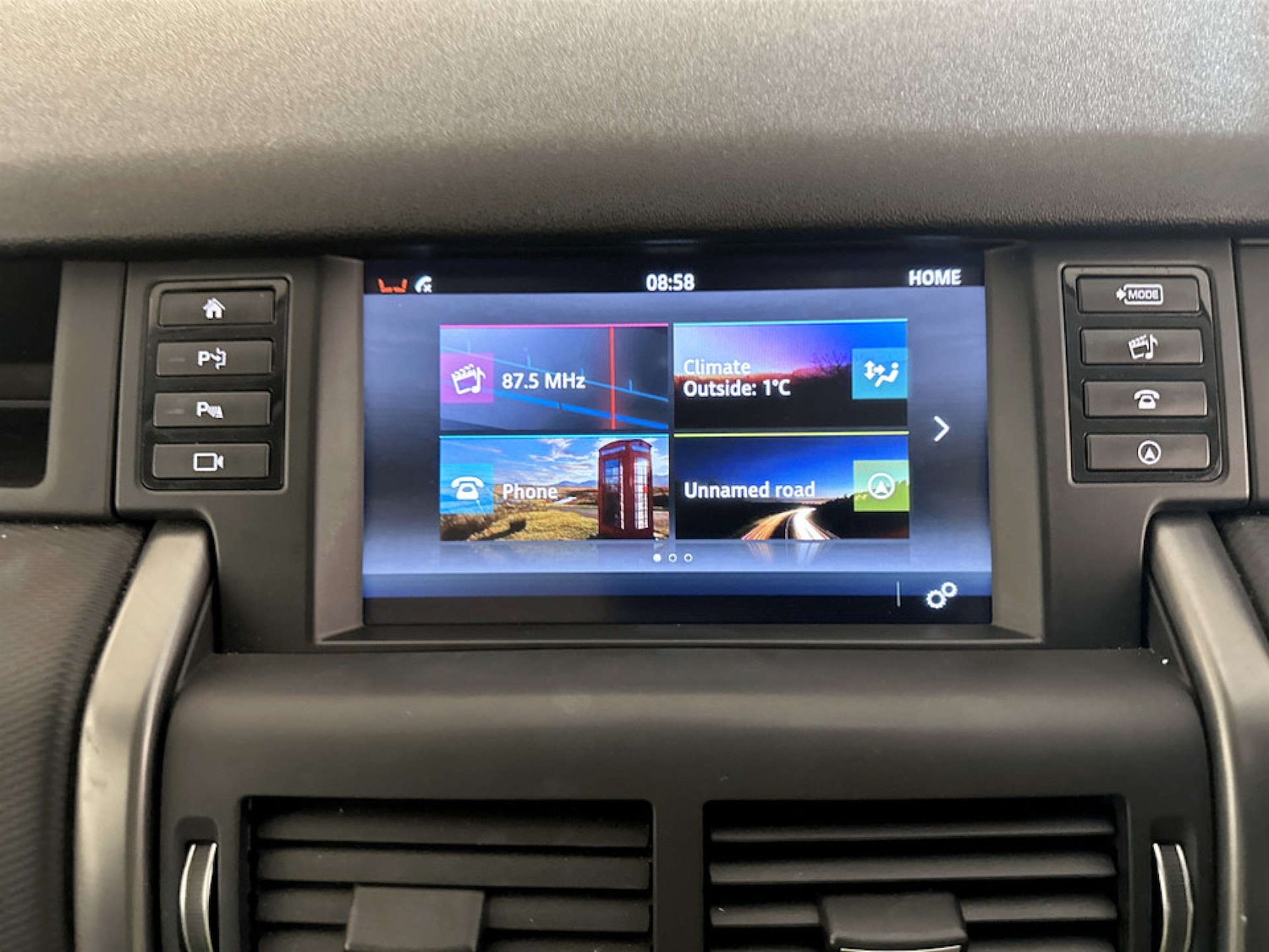 Used Land Rover Discovery Sport 2018 for sale - 77185028: Photo 22