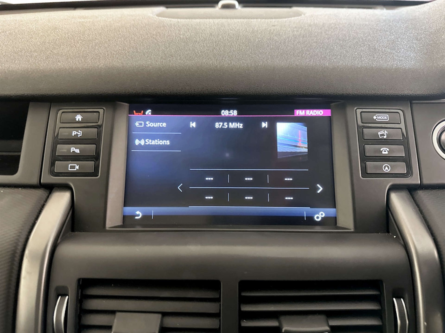 Used Land Rover Discovery Sport 2018 for sale - 77185028: Photo 23