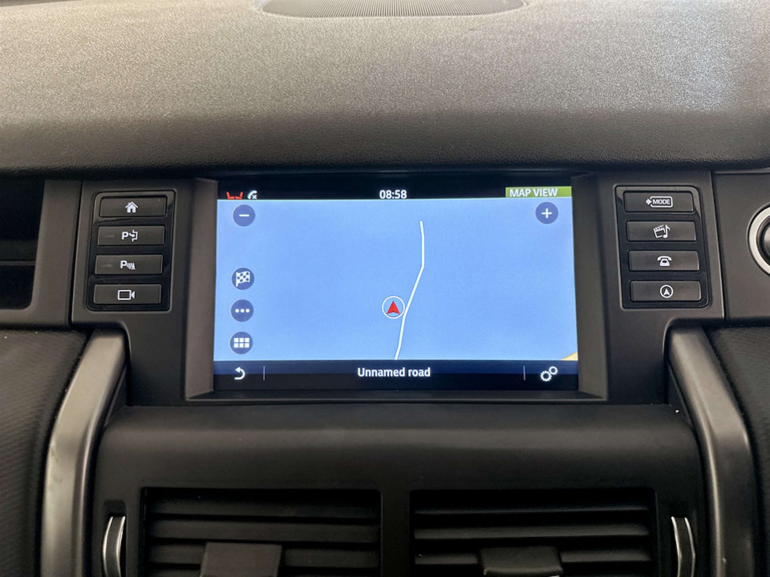 Used Land Rover Discovery Sport 2018 for sale - 77185028: Photo 24