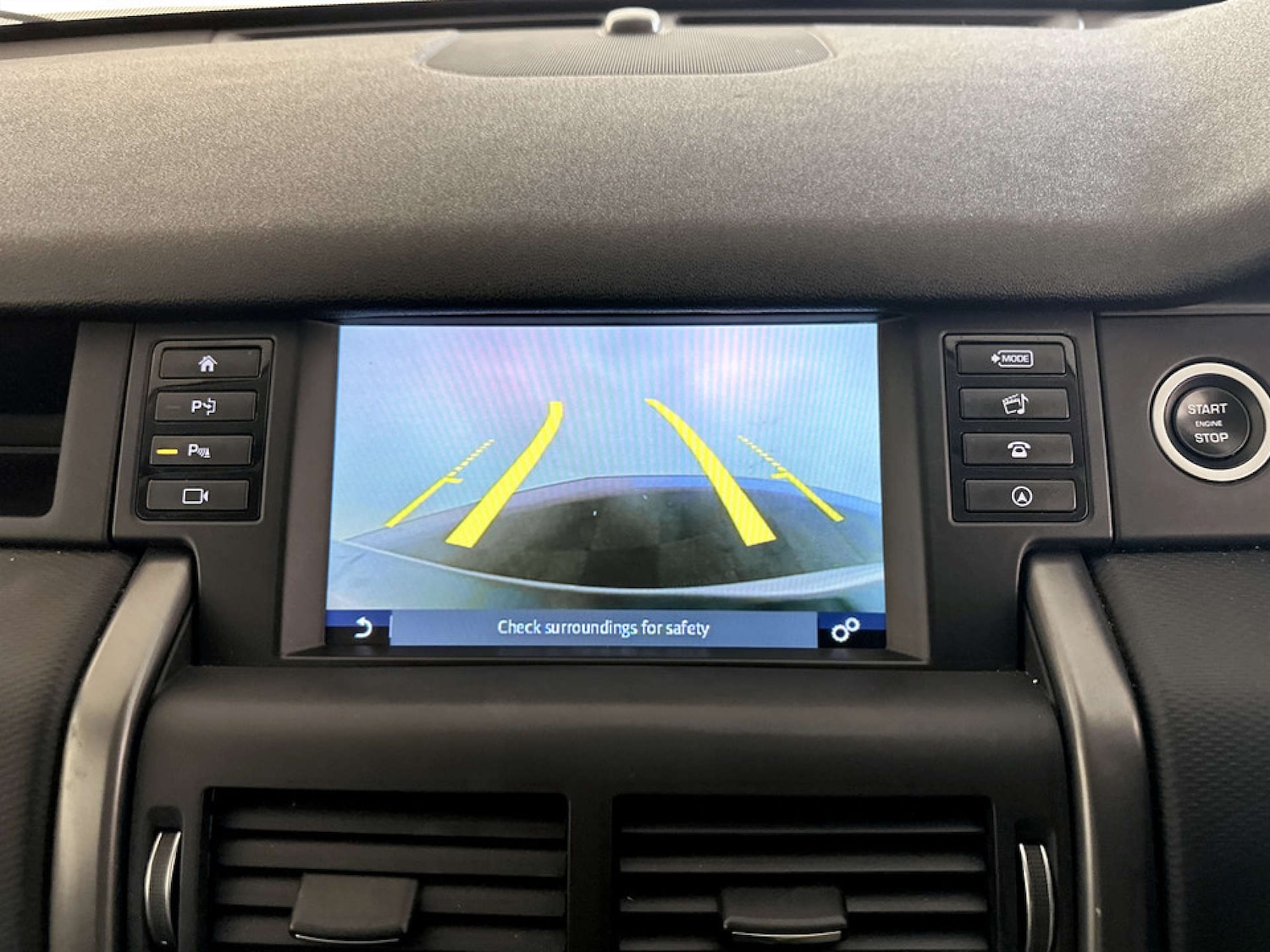 Used Land Rover Discovery Sport 2018 for sale - 77185028: Photo 25