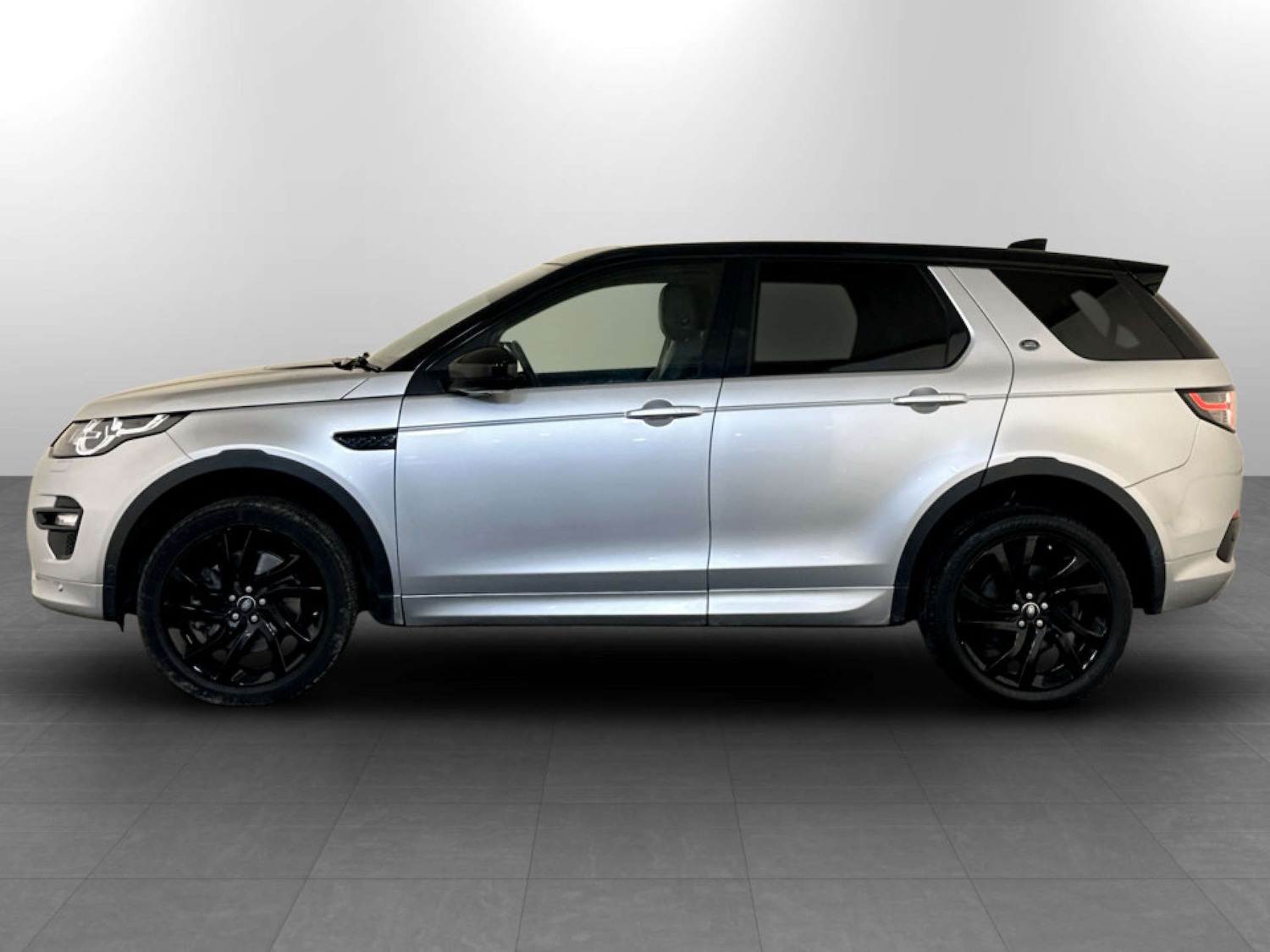 Used Land Rover Discovery Sport 2018 for sale - 77185028: Photo 7