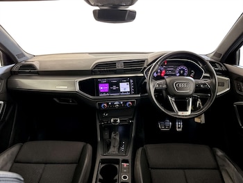 Used Audi Q3 2021 for sale - 77676614: Photo