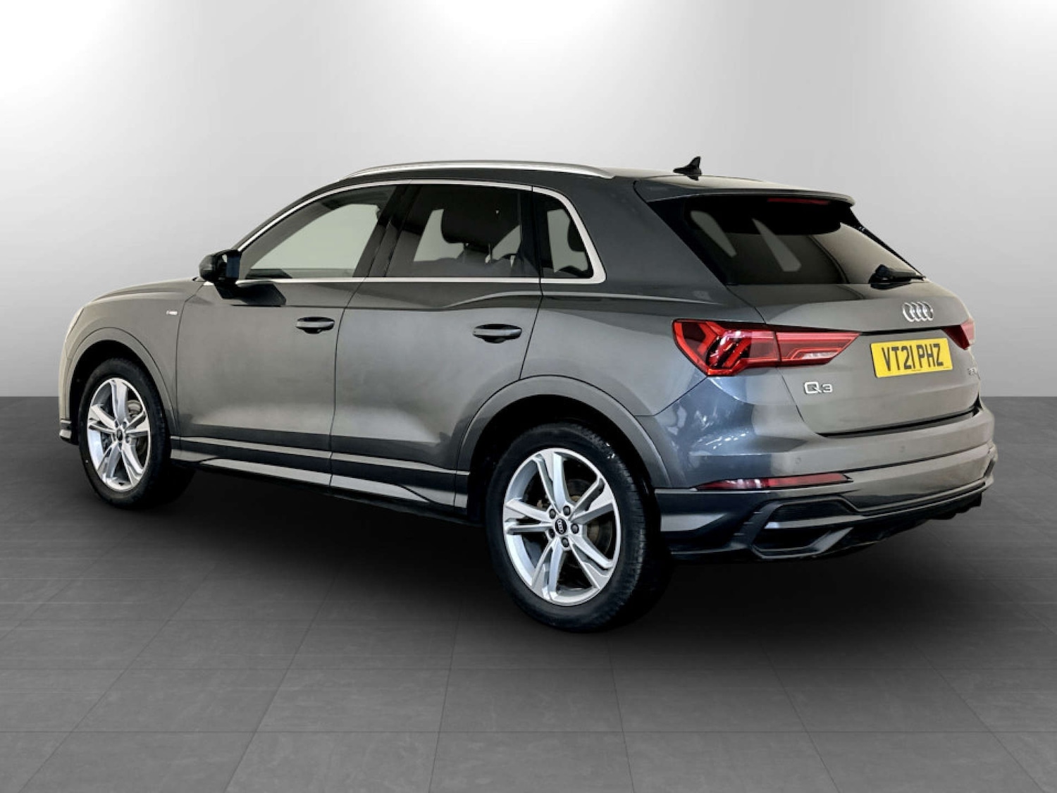 Used Audi Q3 2021 for sale - 77676614: Photo 8