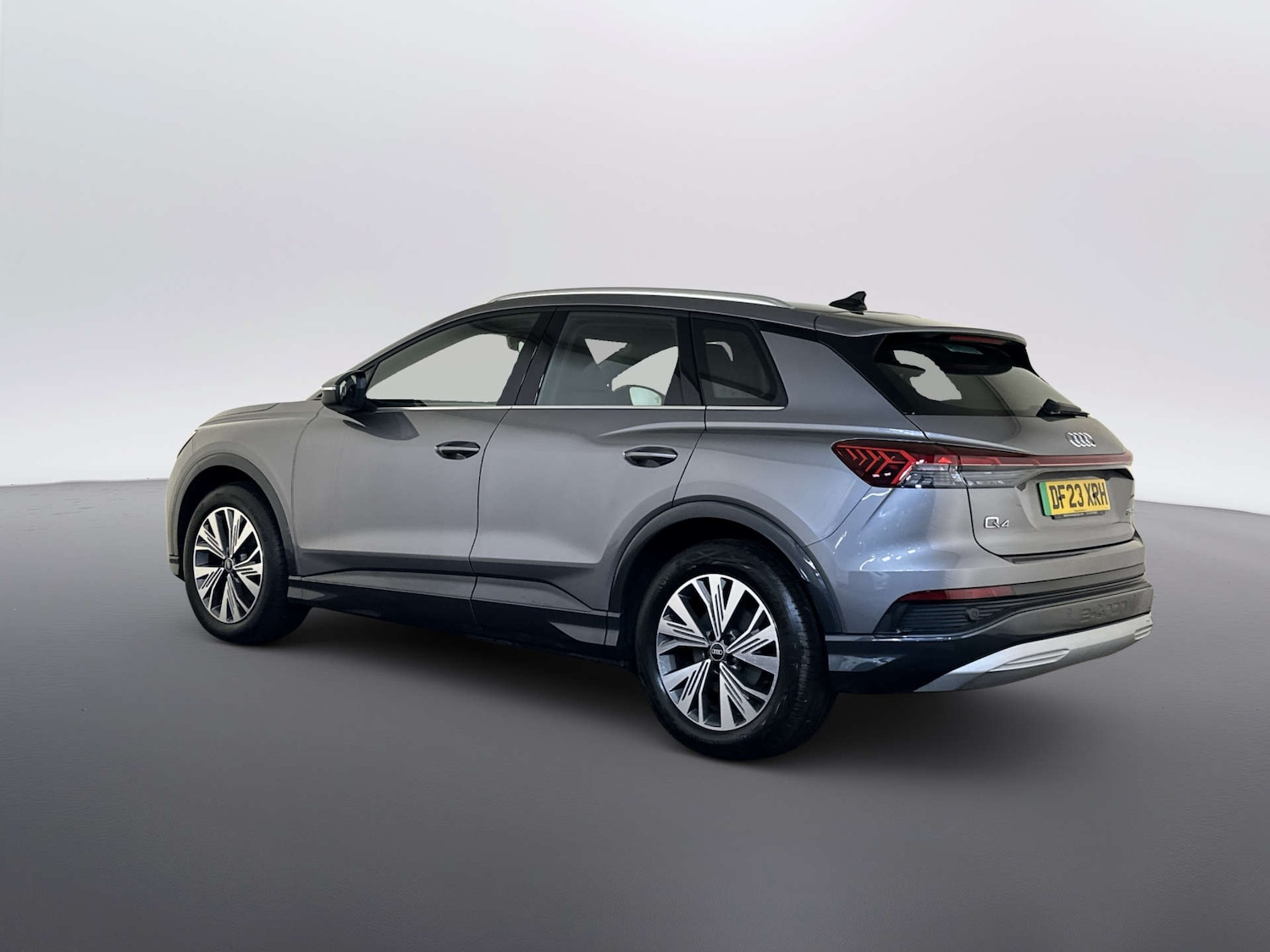 Used Audi Q4 e-tron 2023 for sale - 77850653: Photo 8