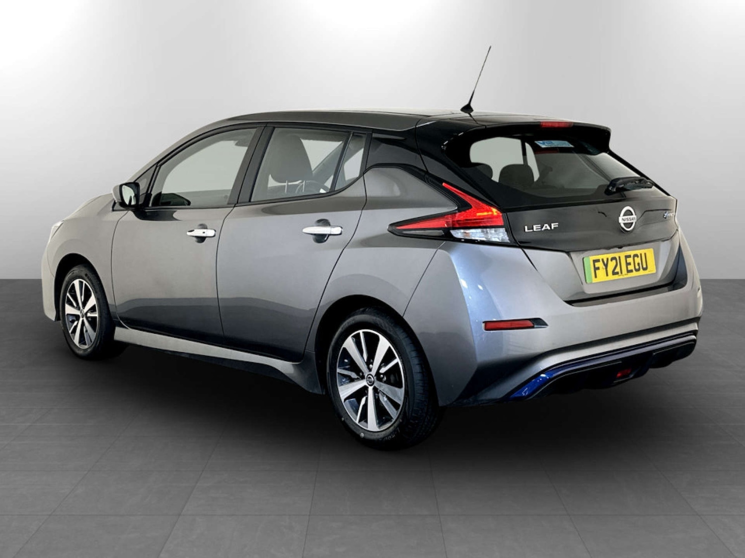Used Nissan Leaf 2021 for sale - 77681230: Photo 7