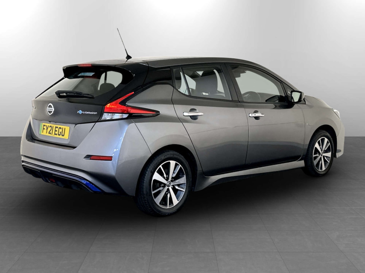 Used Nissan Leaf 2021 for sale - 77681230: Photo 9