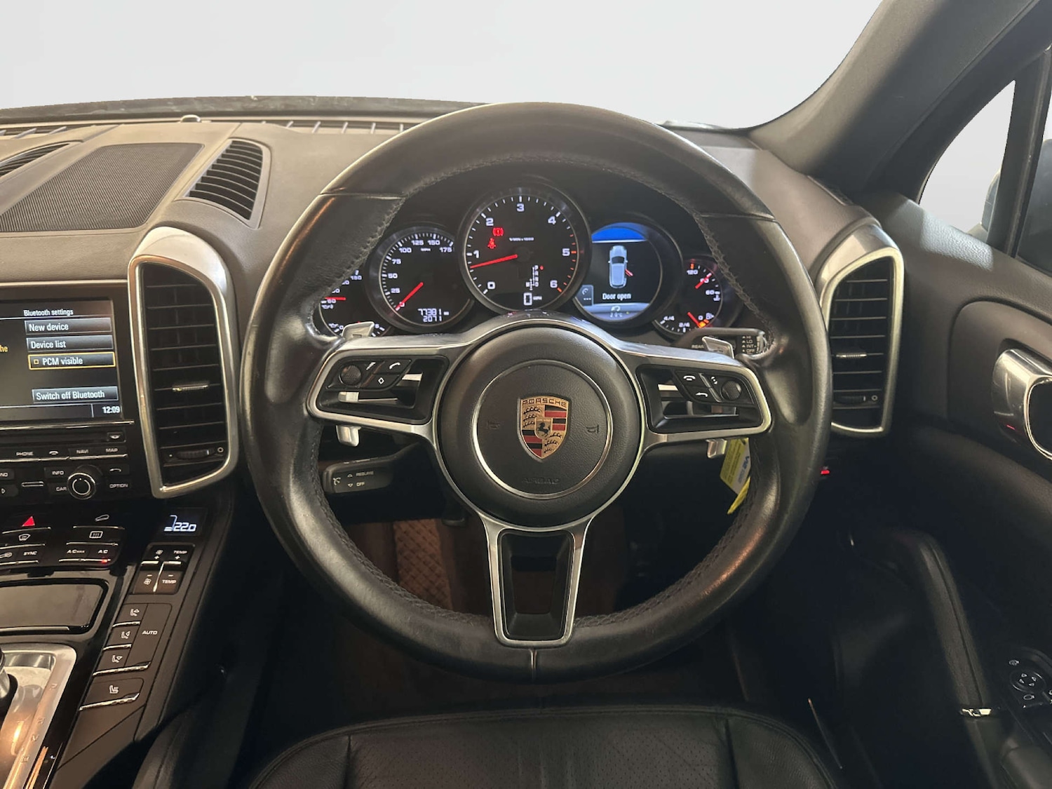 Used Porsche Cayenne 2016 for sale - 78031032: Photo 17