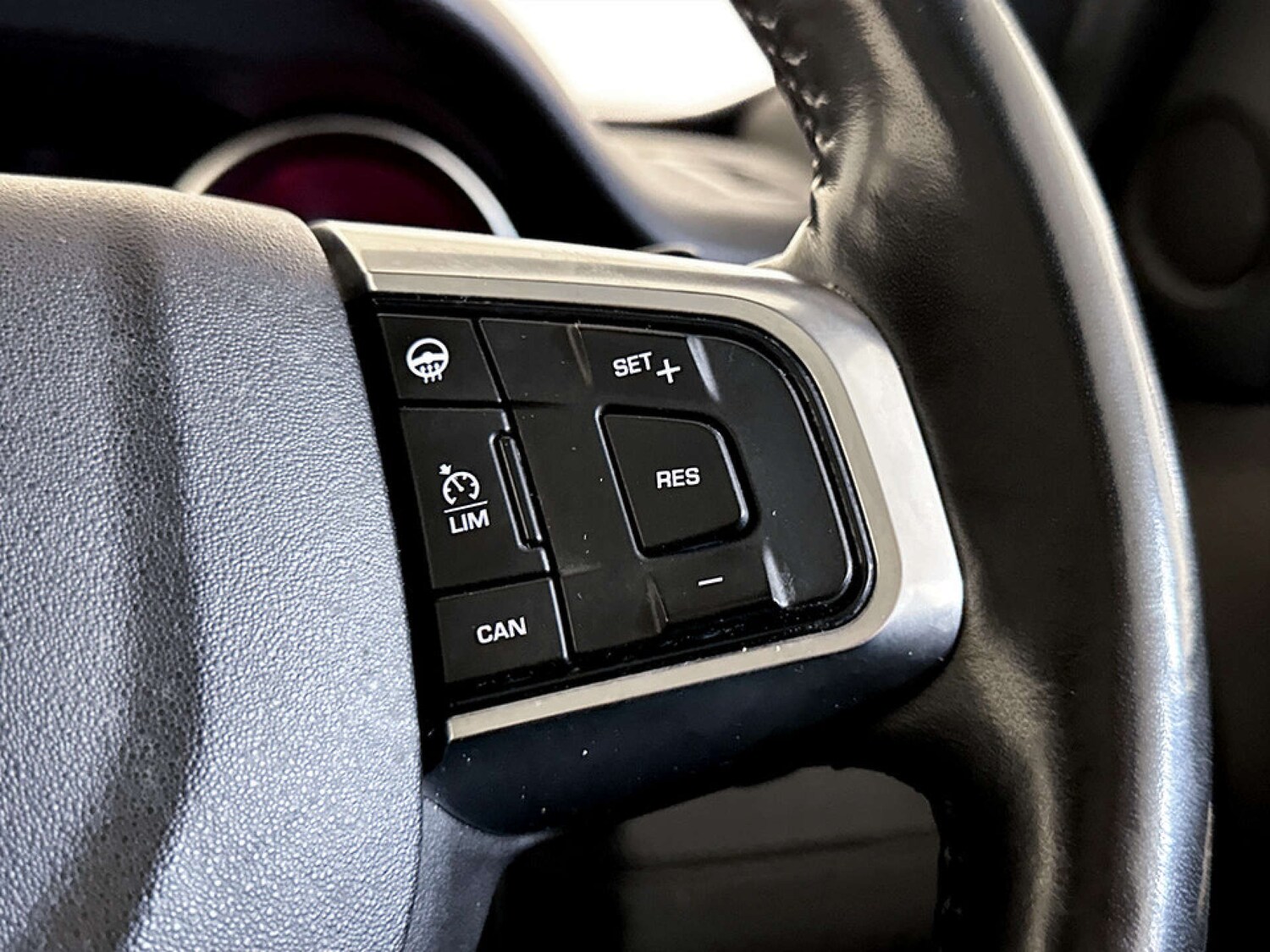 Used Land Rover Discovery Sport 2018 for sale - 77364218: Photo 21