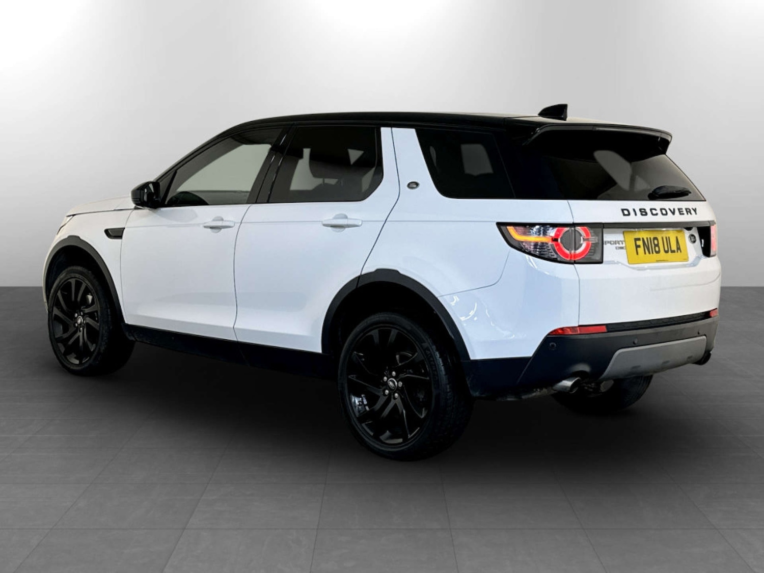 Used Land Rover Discovery Sport 2018 for sale - 77364218: Photo 8