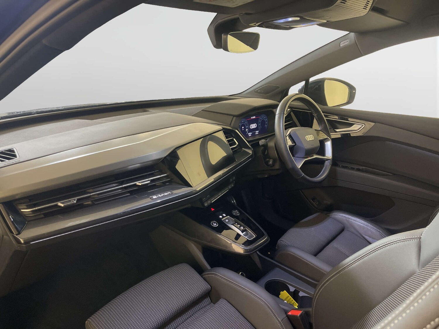 Used Audi Q4 e-tron 2022 for sale - 77934072: Photo 12