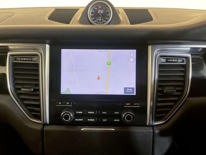 Used Porsche Macan 2018 for sale - 77128138: Photo 23