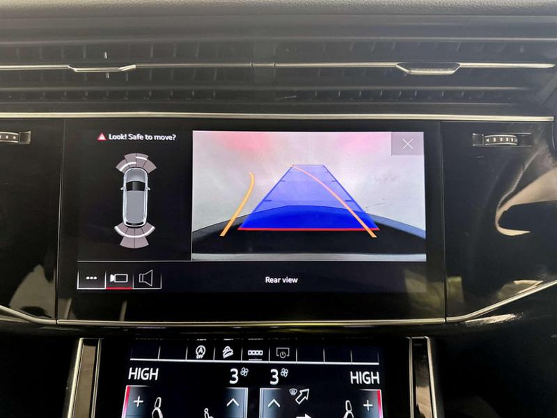 Used Audi Q7 2020 for sale - 76972043: Photo 21