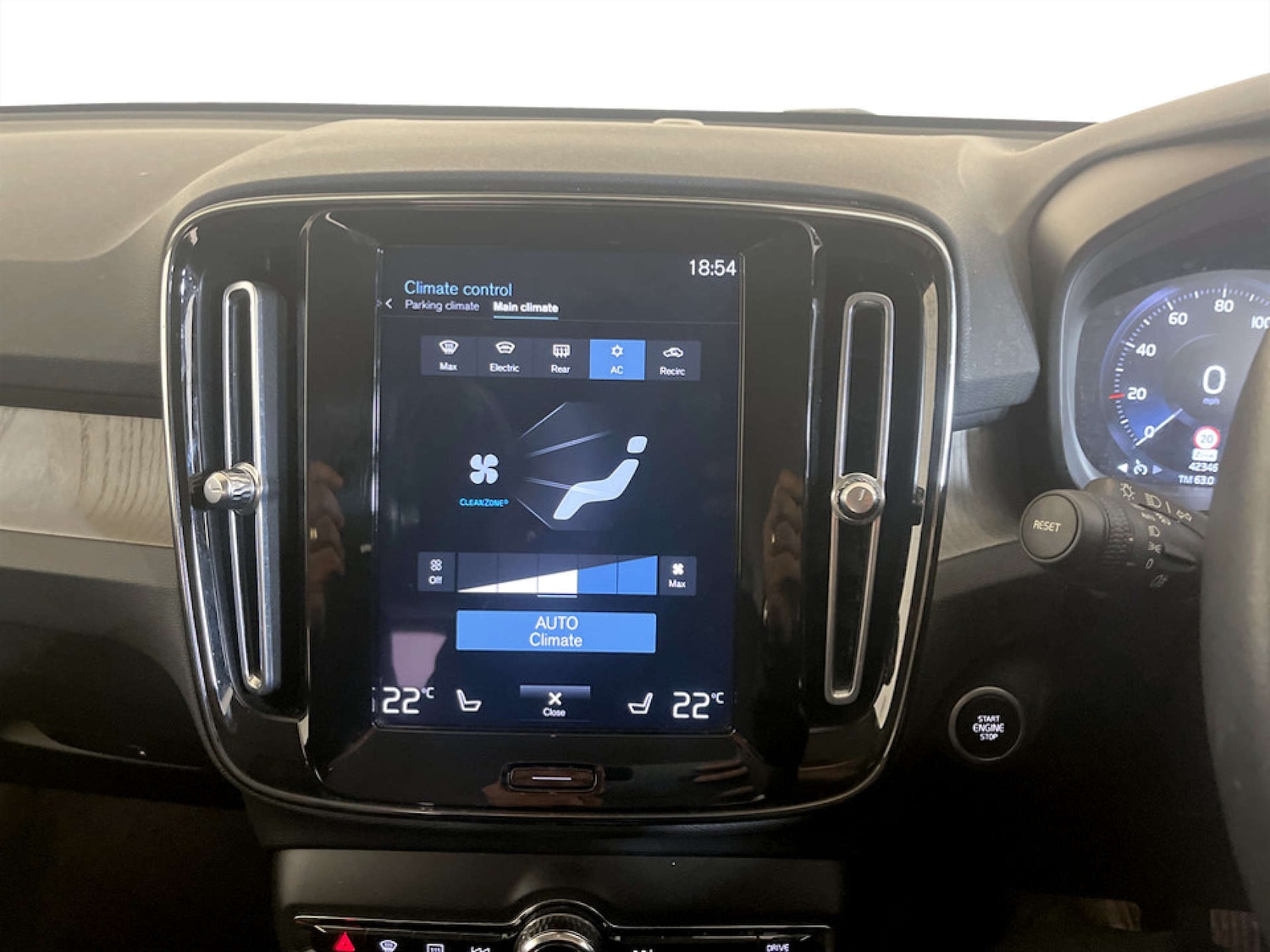 Used Volvo XC40 2020 for sale - 77385494: Photo 24