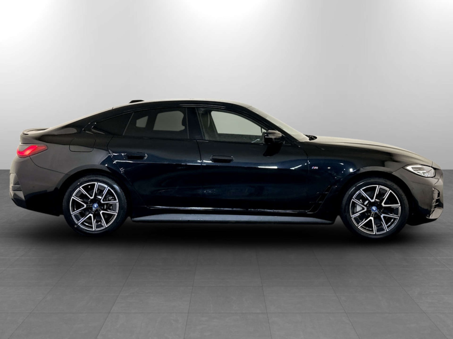 Used BMW i4 2022 for sale - 77650544: Photo 11