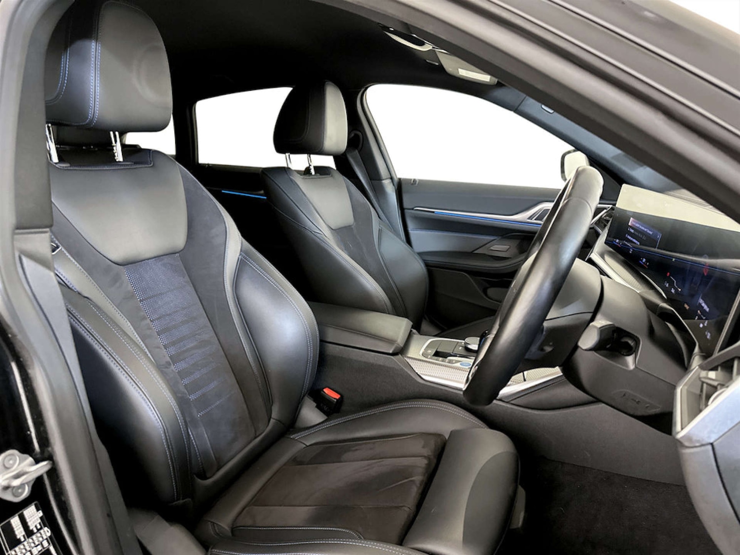 Used BMW i4 2022 for sale - 77650544: Photo 13