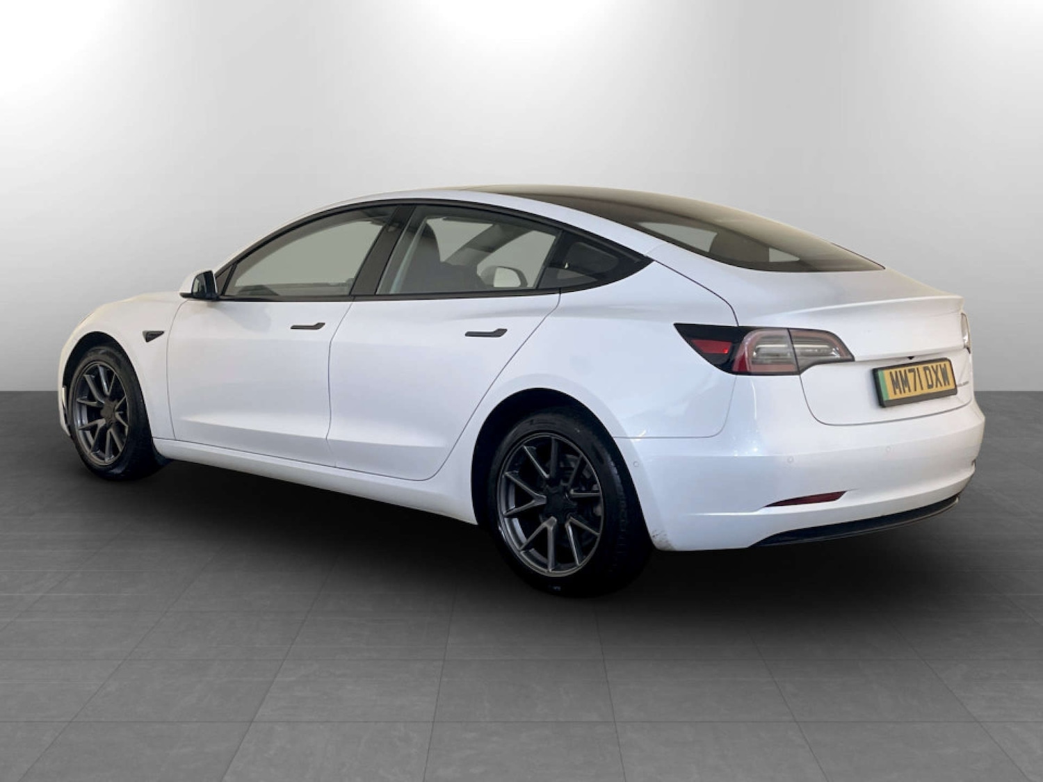 Used Tesla Model 3 2022 for sale - 77336950: Photo 8