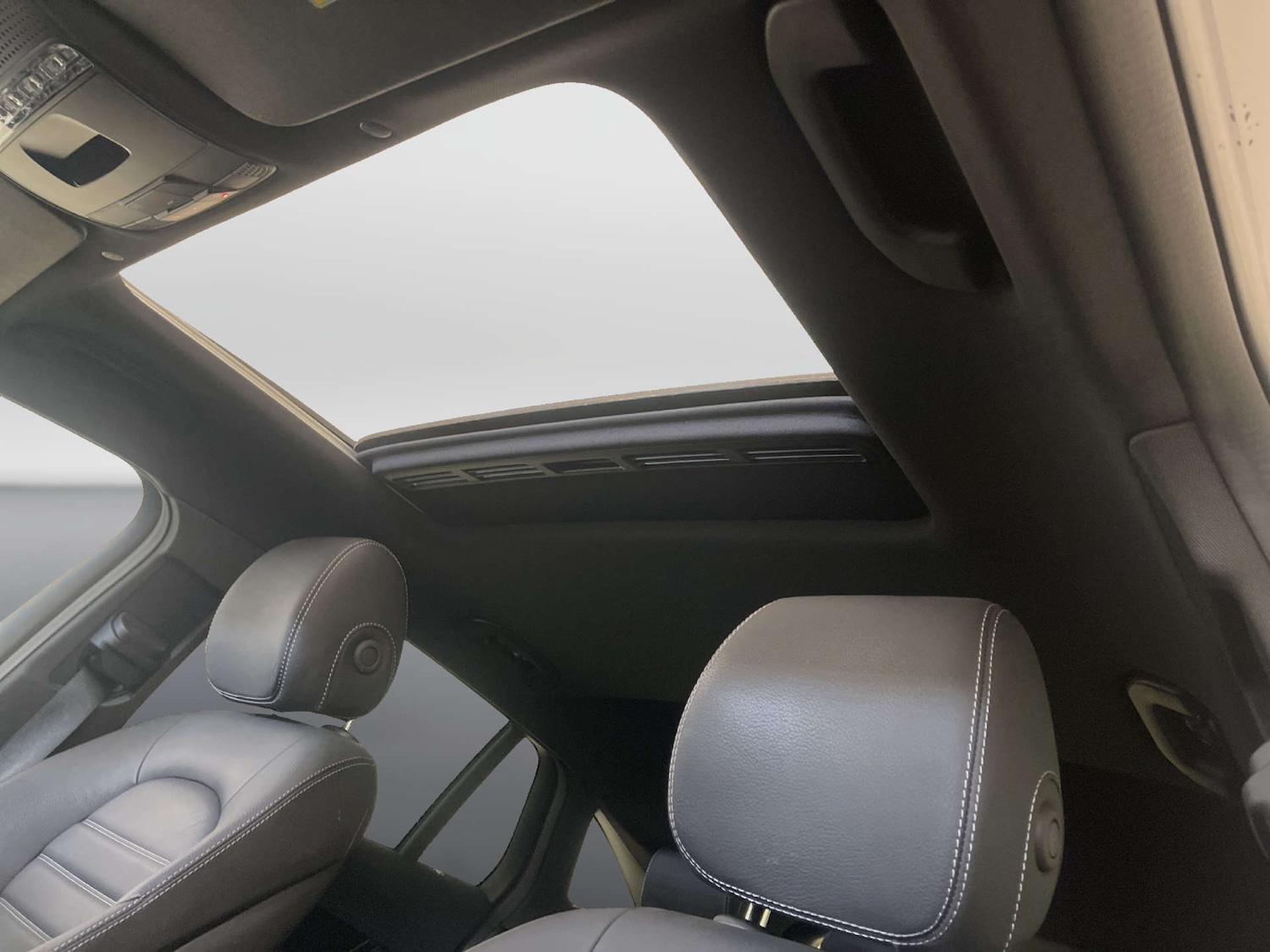 Used Mercedes-Benz EQC 2022 for sale - 77967827: Photo 14