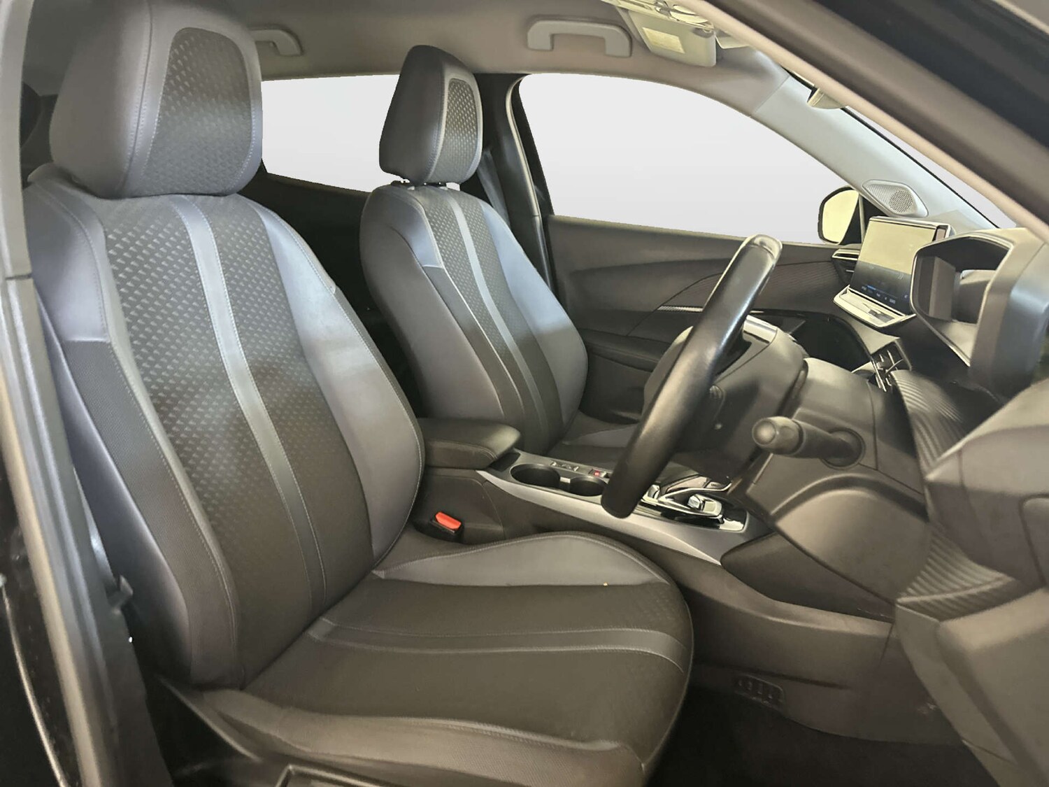 Used Peugeot 2008 2020 for sale - 77845595: Photo 13