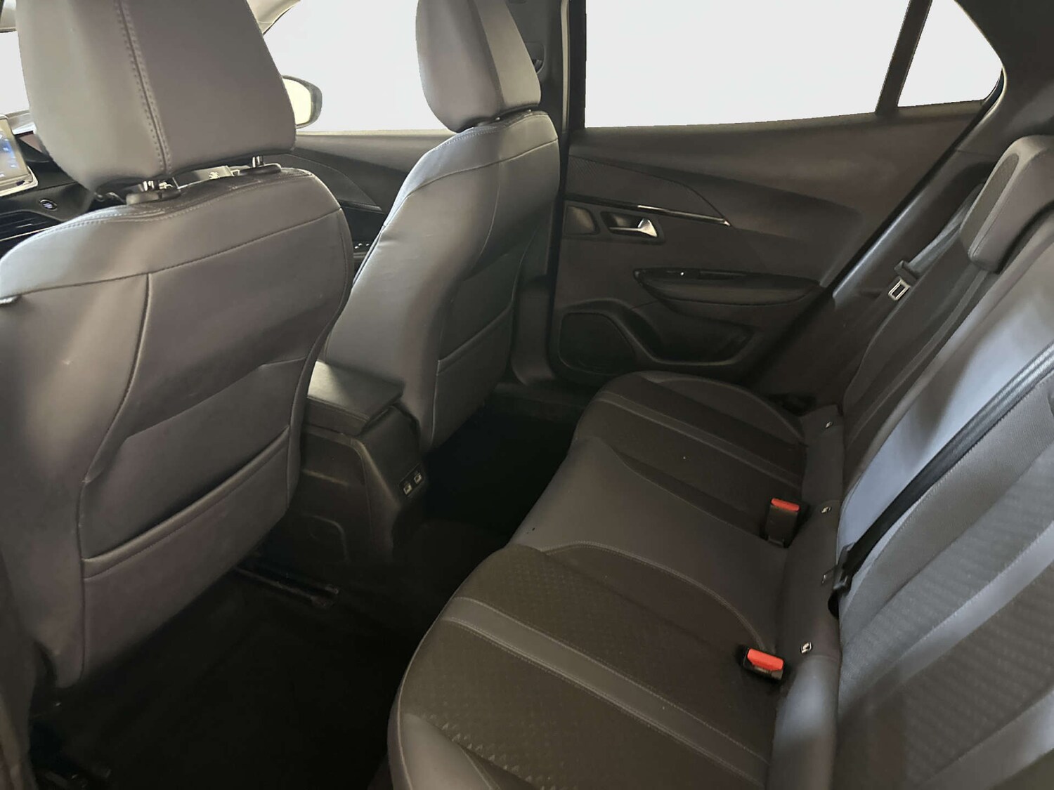 Used Peugeot 2008 2020 for sale - 77845595: Photo 14