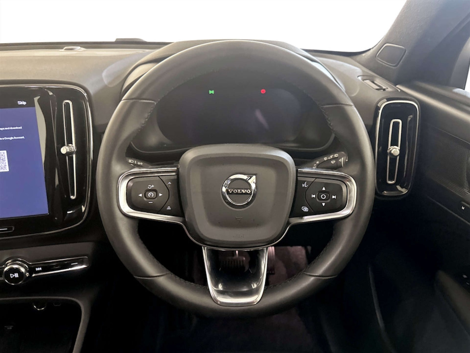 Used Volvo XC40 2022 for sale - 77185087: Photo 17