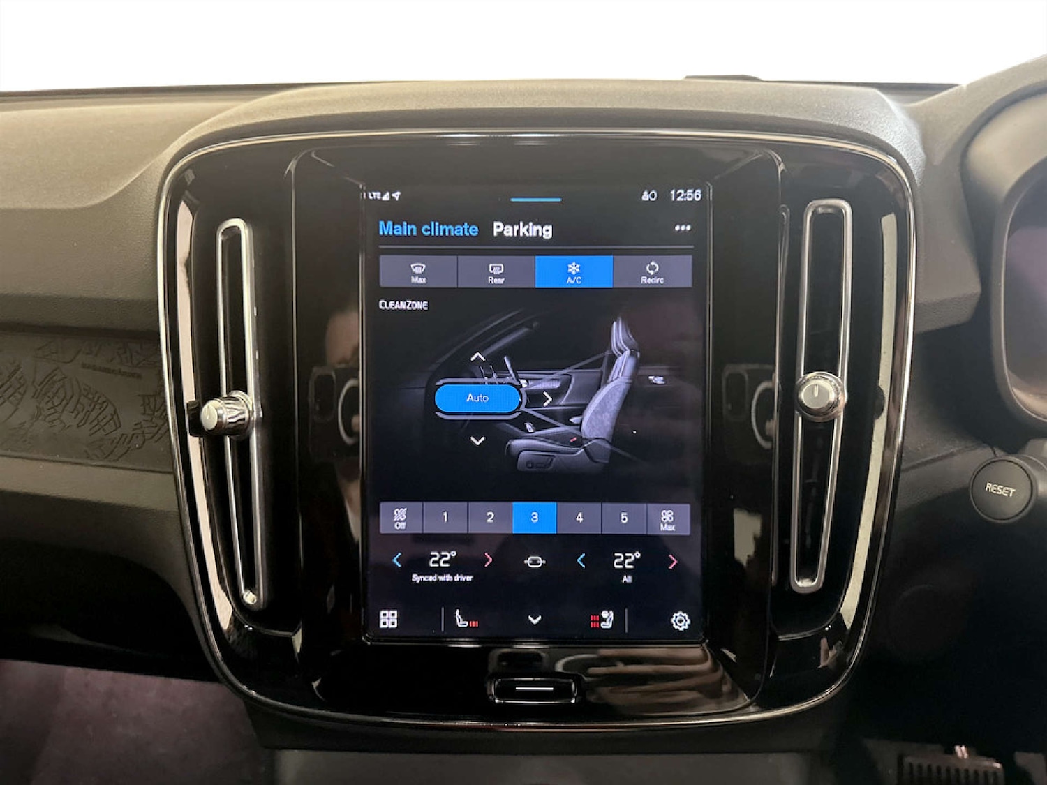 Used Volvo XC40 2022 for sale - 77185087: Photo 24