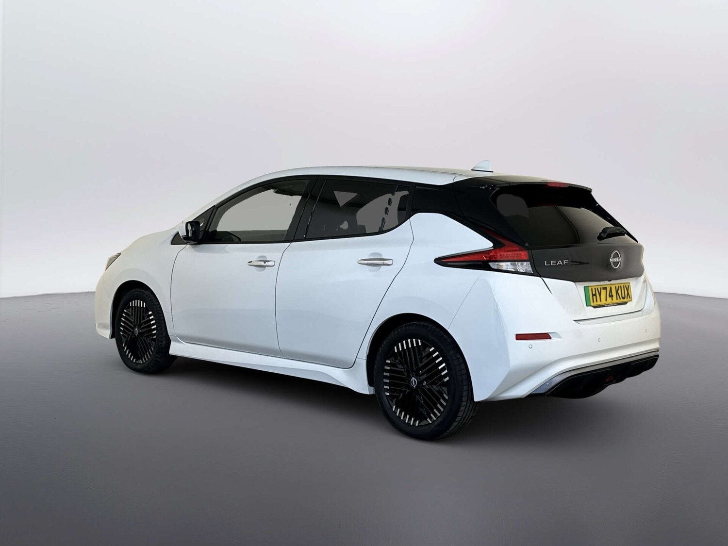 Used Nissan Leaf 2024 for sale - 77880500: Photo 8