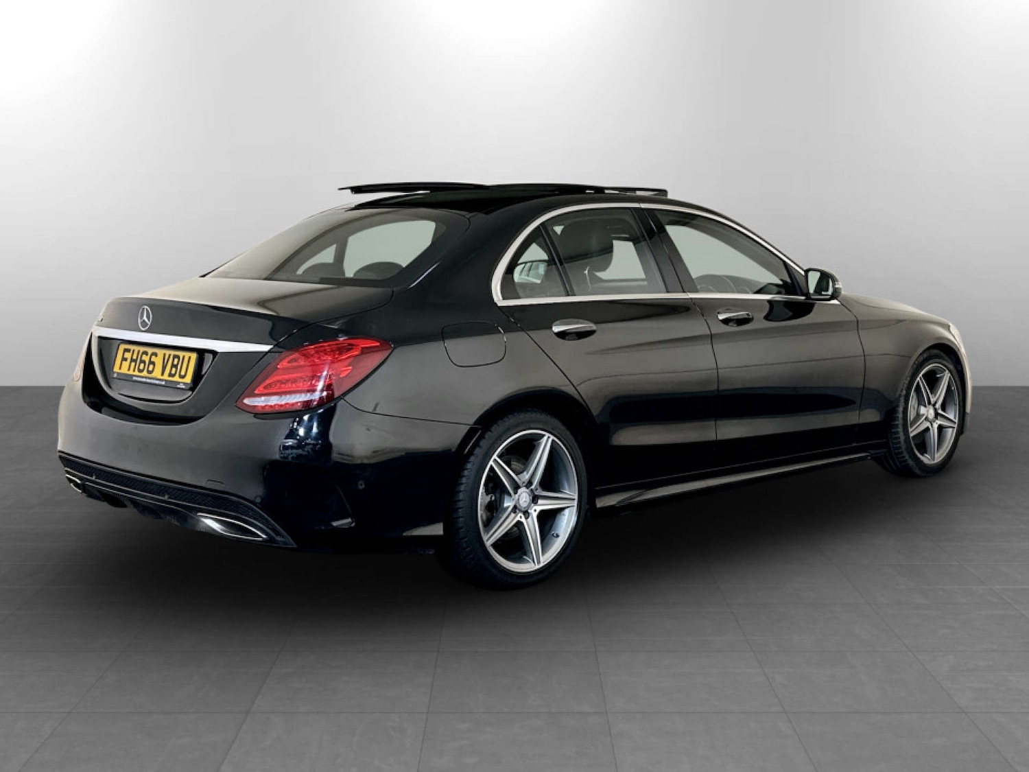 Used Mercedes-Benz C Class 2016 for sale - 77185080: Photo 10