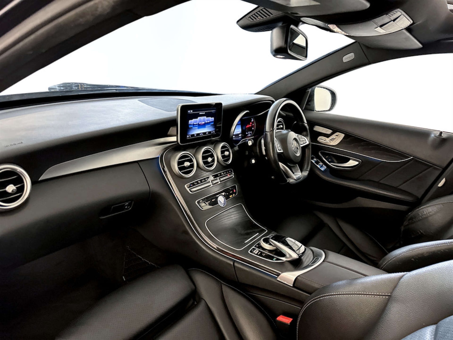 Used Mercedes-Benz C Class 2016 for sale - 77185080: Photo 12