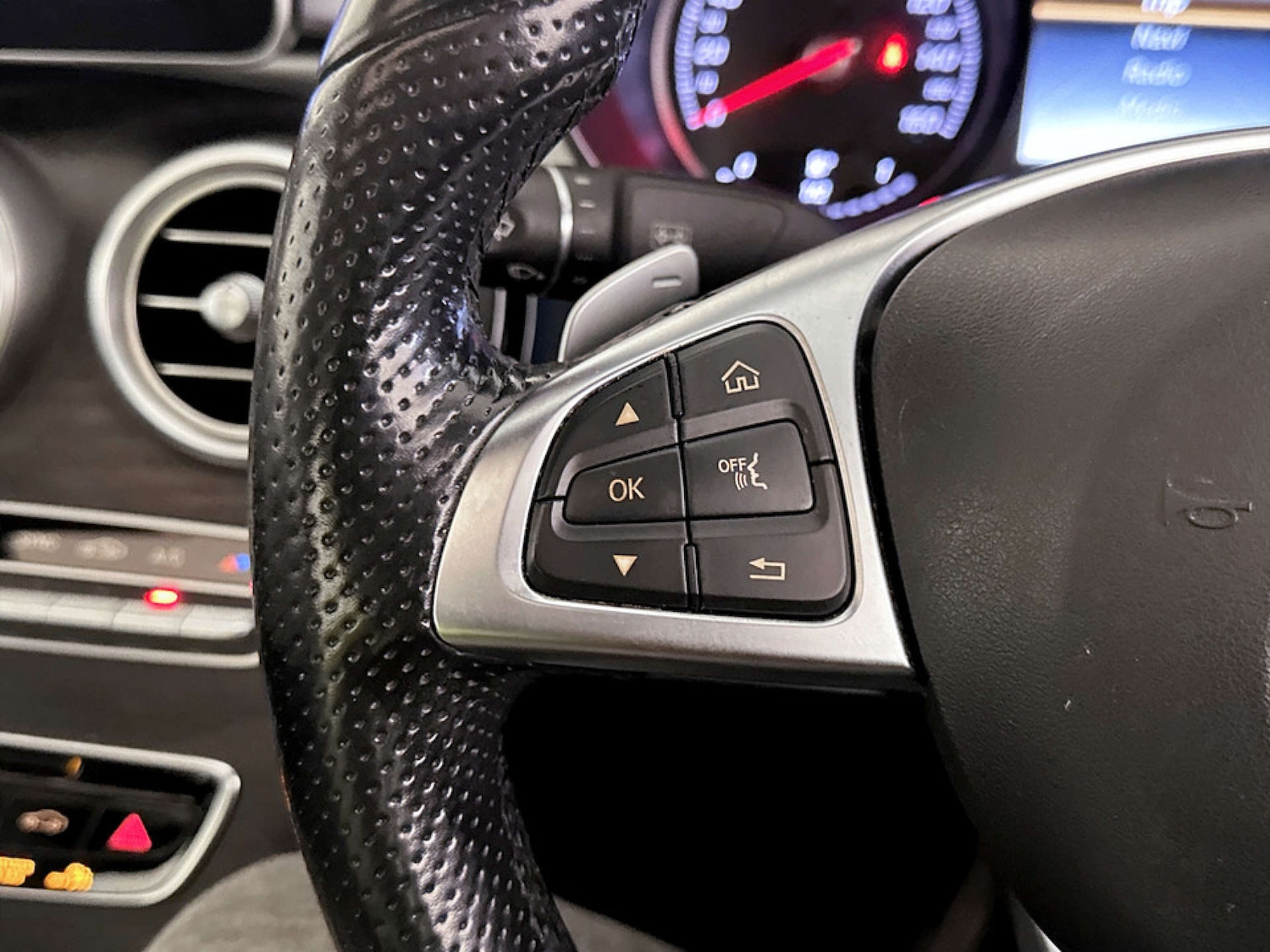 Used Mercedes-Benz C Class 2016 for sale - 77185080: Photo 19