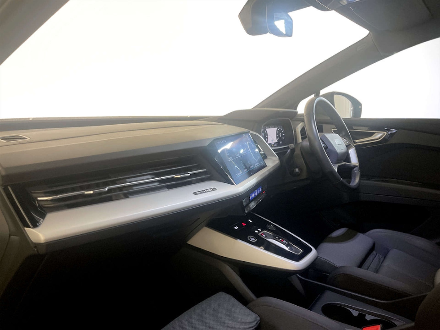 Used Audi Q4 e-tron 2023 for sale - 77643156: Photo 12